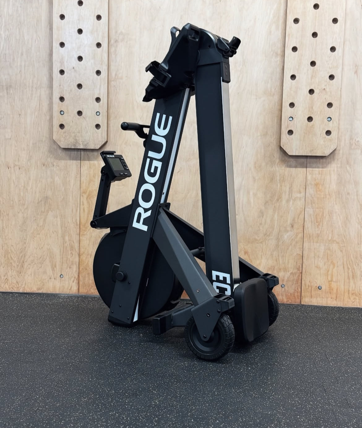 ROGUE ECHO ROWER (USED)